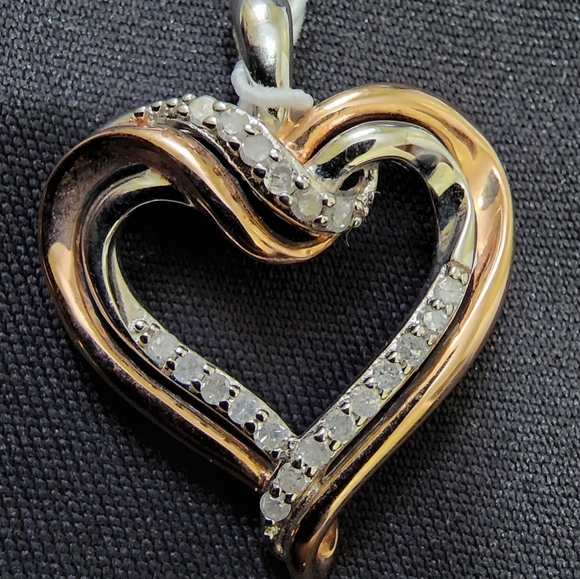 Rose gold on sterling silver and diamond heart pendant - Picture 1 of 3